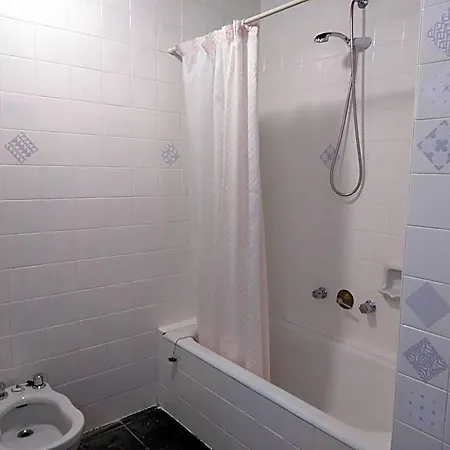 Corisco Hotel 2*