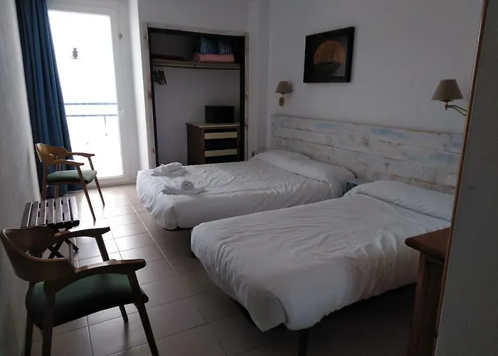 Corisco Hotel 2*