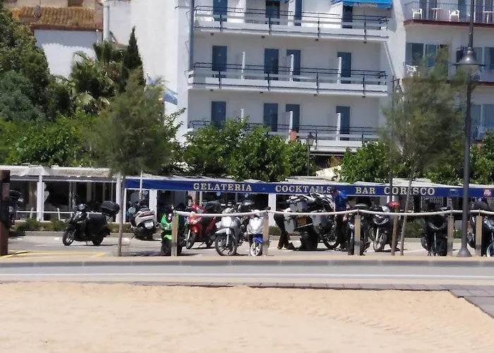 Отель Corisco 2*